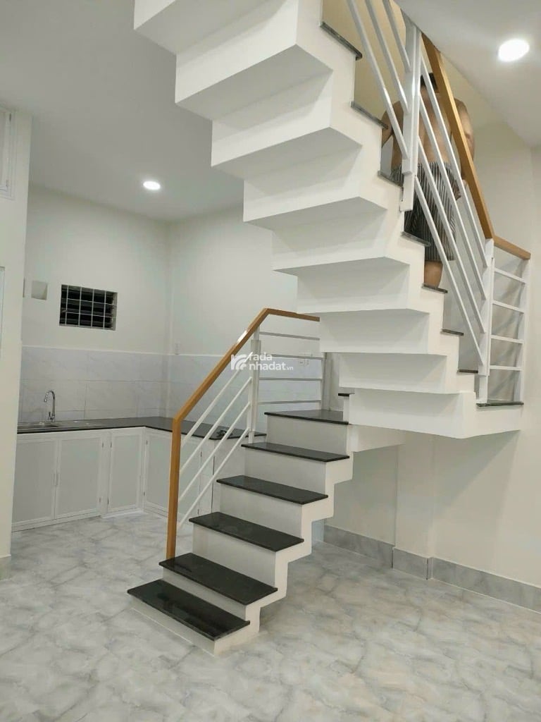 HẺM XE HƠI VÕ DUY NINH, BÌNH THẠNH, 30M2 CÓ KC Ở NGAY. GIẢM 650TR CHỈ CÒN 4.25T TL 