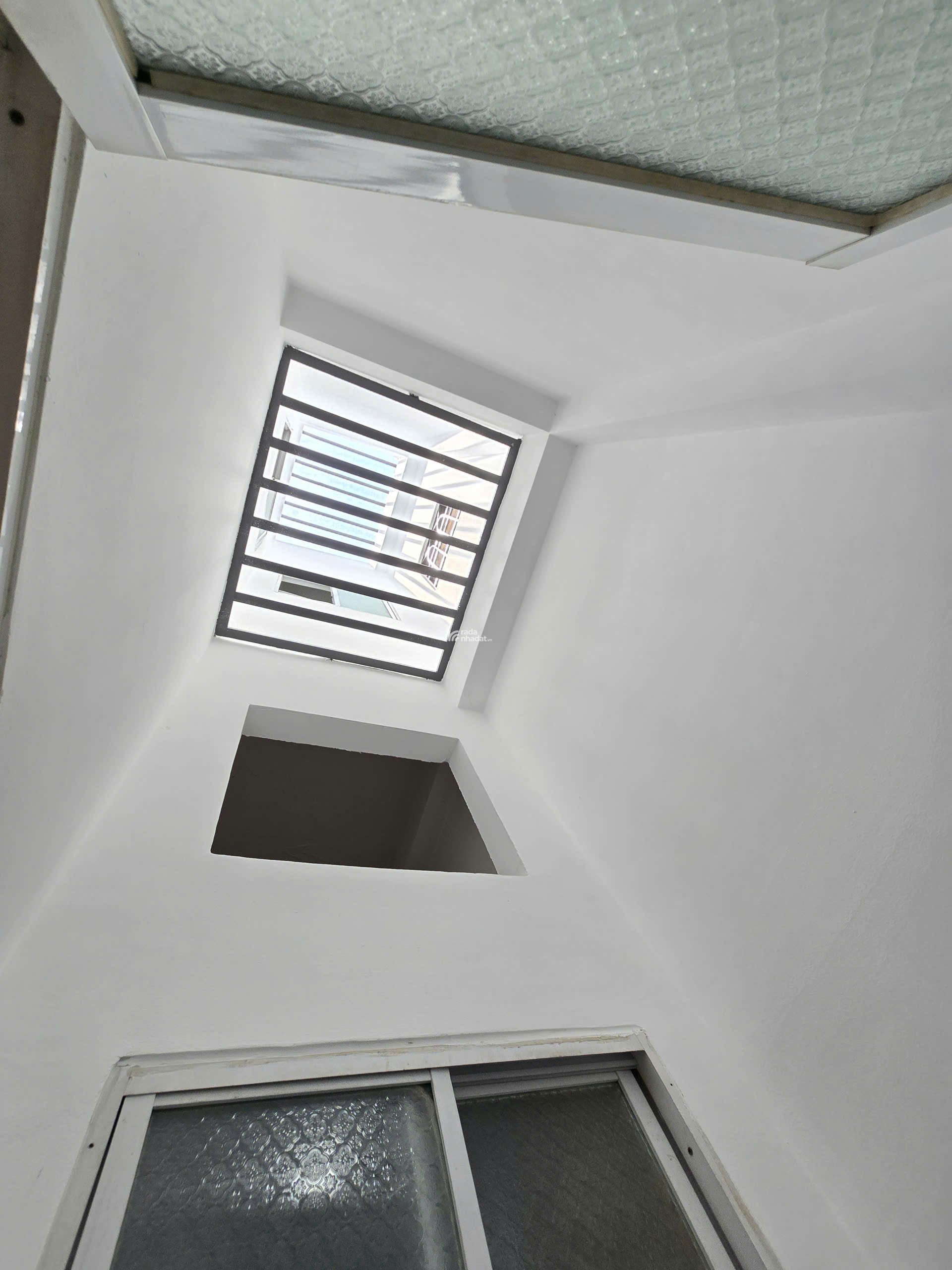 NHÀ NGANG 8M OTO ĐỖ NHÀ, ĐƯỜNG PHAN ANH, SÁT NGÃ TƯ 4 XÃ, 80M2/ 6.X TỶ