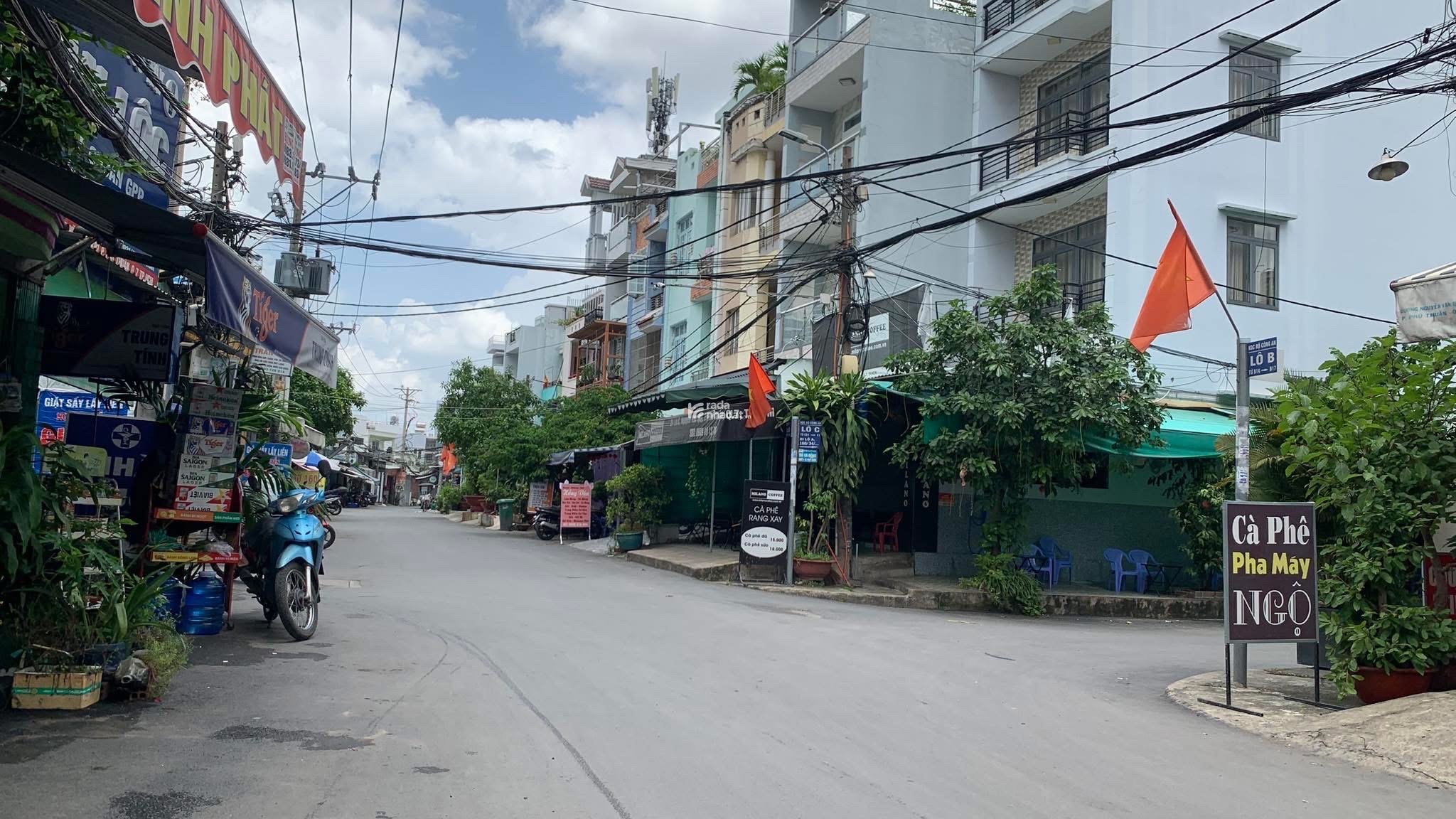 Bán Nhà Nguyễn Văn Quỳ – 1 Trệt 2 Lầu – 4PN – Hẻm Xe Hơi Đỗ Cửa – 7,980 Tỷ