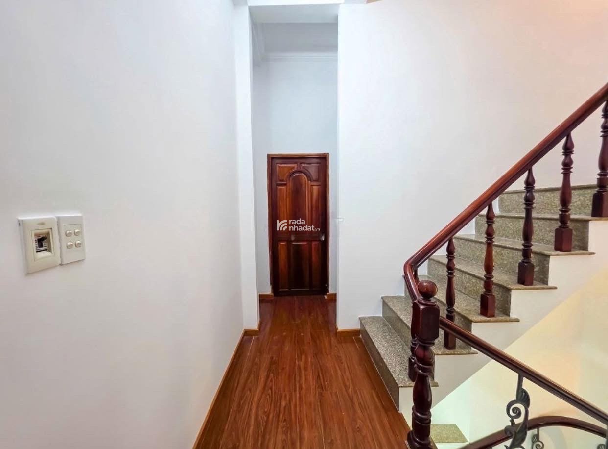 Bán Nhà Nguyễn Văn Quỳ – 1 Trệt 2 Lầu – 4PN – Hẻm Xe Hơi Đỗ Cửa – 7,980 Tỷ