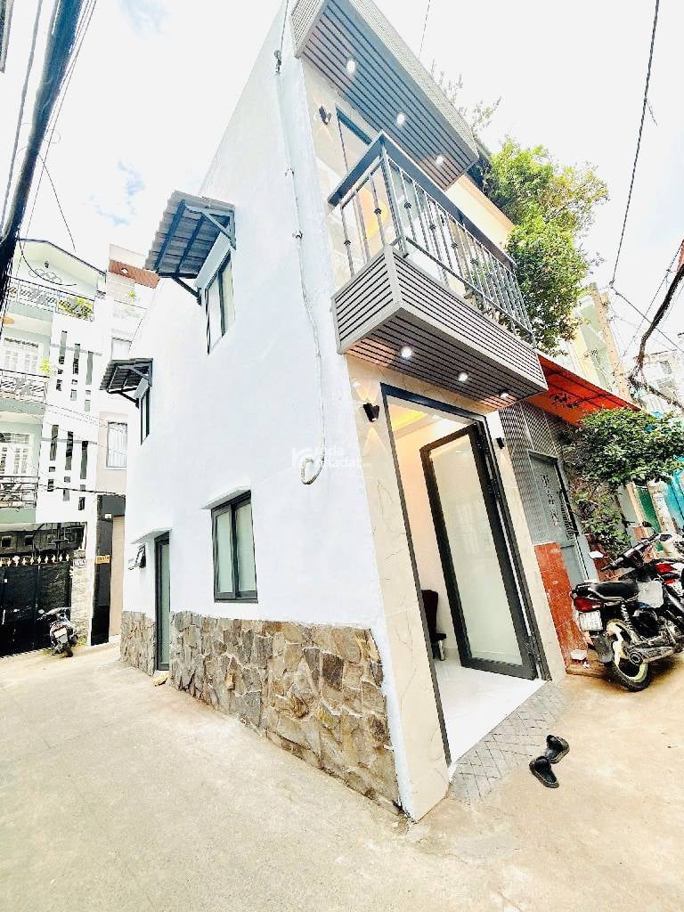 BÁN NHÀ HẺM NGUYỄN THỊ TẦN, P2, QUẬN 8, 20M2