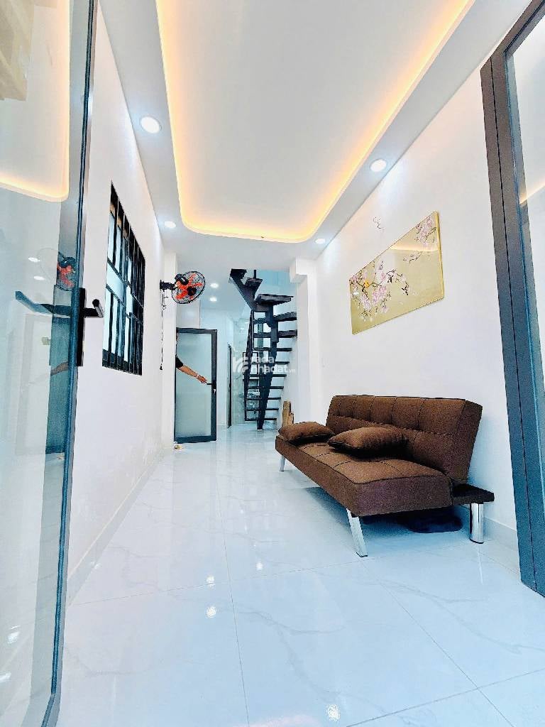 BÁN NHÀ HẺM NGUYỄN THỊ TẦN, P2, QUẬN 8, 20M2