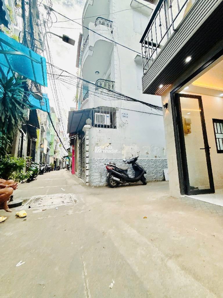 BÁN NHÀ HẺM NGUYỄN THỊ TẦN, P2, QUẬN 8, 20M2