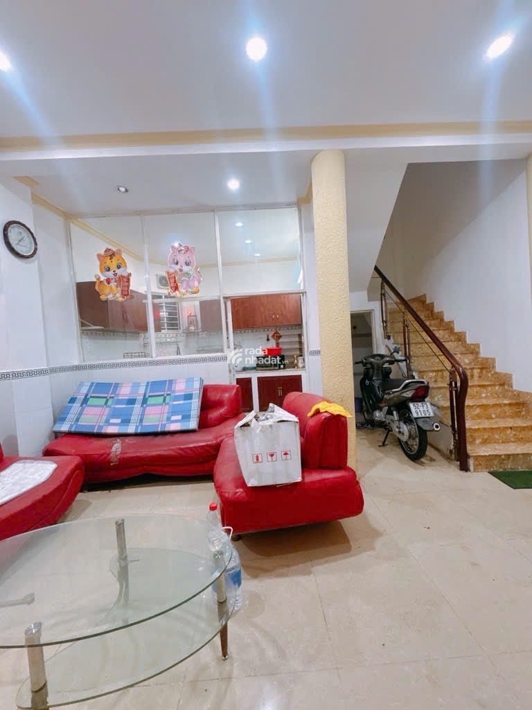 Nhà Huỳnh Mẫn Đạt. 33m2. 3 tầng. 3PN, 3WC. 5t750, Đang lam CHDV cho thuê sẵn dòng tiền 