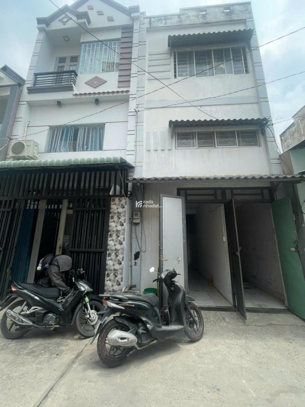 BÌNH TÂN -  76m2 - 3 TẦNG BTCT- HXH ĐẬU CỬA MÀ CHỈ HƠN 2 TỶ