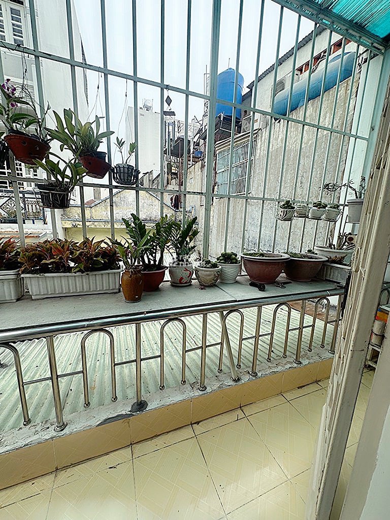 Bán nhà  gần kênh nước đen bình hưng hoà a