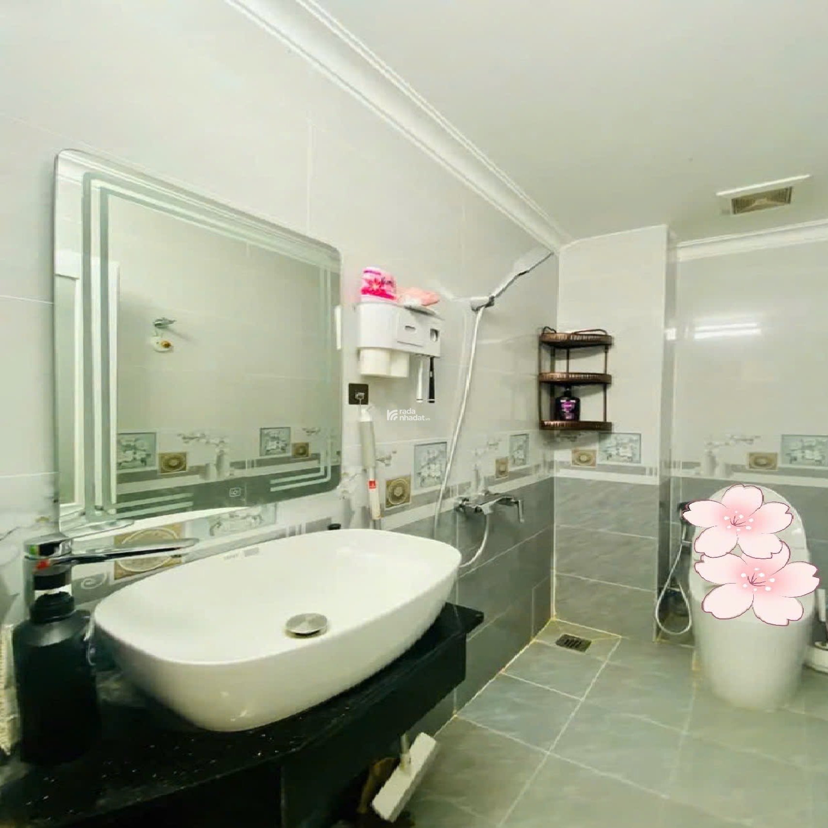 NHÀ MỚI, 4 TẦNG, HXH, HUỲNH VĂN BÁNH, QUẬN PHÚ NHUẬN, SỔ VUÔNG 127 m2, 9.5 TỶ