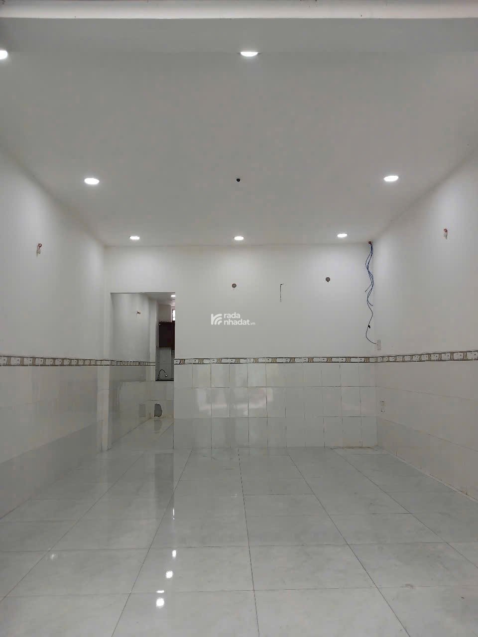 Bán nhà gấp đường Dương Thiệu Tước, DT 4mx13m, 1 lửng, (cách ST Aeon Tân Phú 300m), giá 5.35 tỷ TL