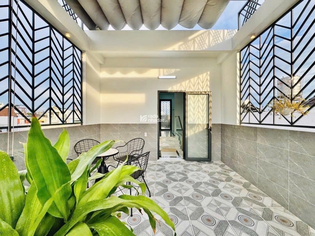 XE HƠI NGỦ TRONG NHÀ - GẦN SÂN BAY - 5TẦNG - THANG MÁY - THIẾT KẾ HIỆN ĐẠI, 11TỶ8 TL             