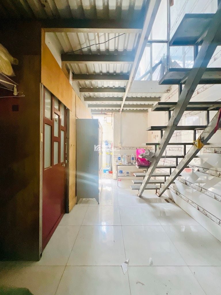 BÁN ĐẤT TẶNG NHÀ KẾ GÒ XOÀI 120M2 4.5 TỶ ĐẤT MẶT TIỀN KINH DOANH GIÁP TÂN PHÚ