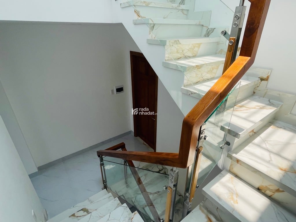 HXH- BTCT 4 TẦNG- NHÀ MỚI VÀO Ở NGAY HỒ XUÂN HƯƠNG-P.14- BÌNH THẠNH- DT: 4*13M- 9 TỶ 2