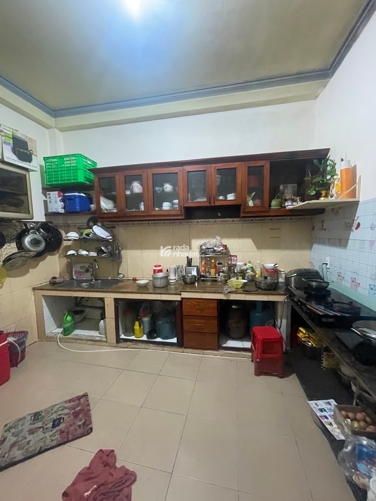 Bán nhà lô góc 2 mặt tiền kinh danh sầm uất đỗ nhuận