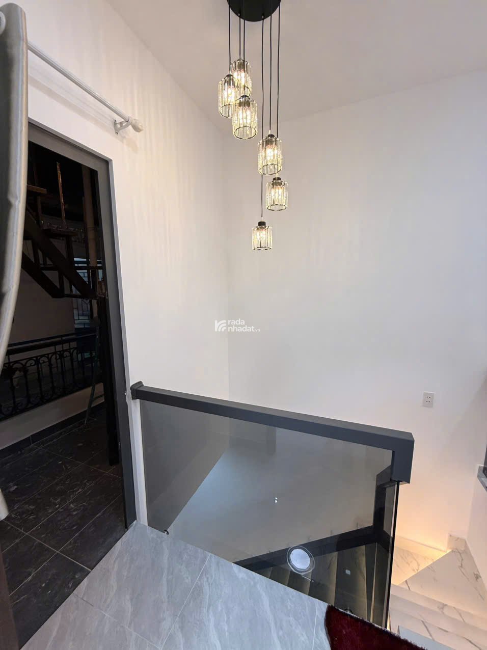 Gần MT Âu Cơ, 35m2 nở hậu, 3PN mới keng, chỉ 4.75 tỷ, dọn vào ở ngay