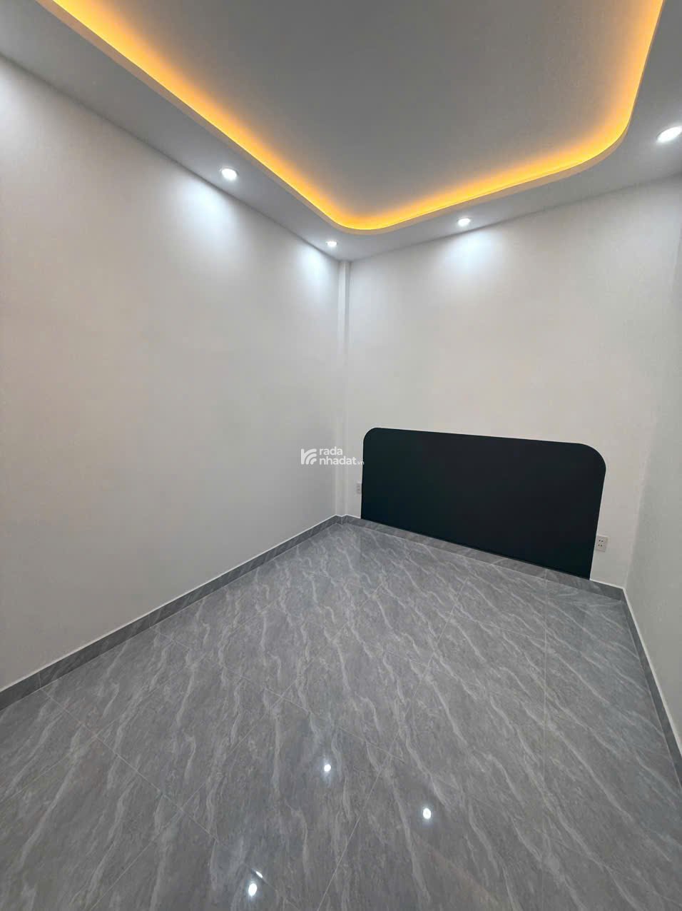 Gần MT Âu Cơ, 35m2 nở hậu, 3PN mới keng, chỉ 4.75 tỷ, dọn vào ở ngay