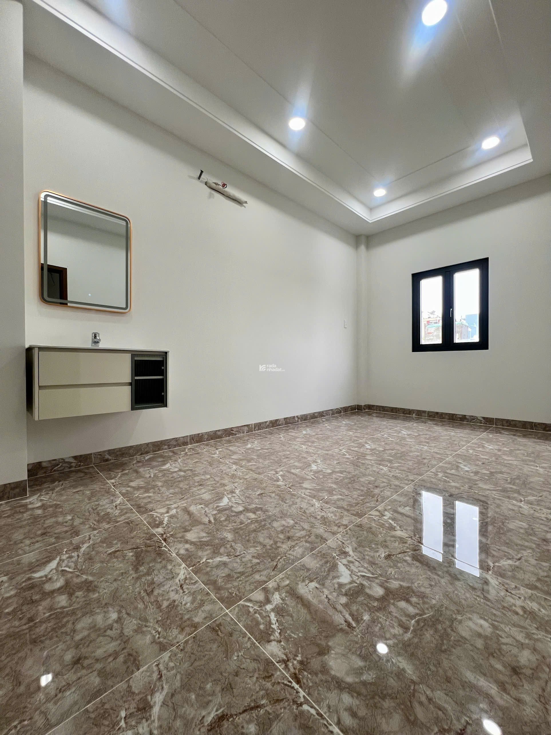 Nhà 3 Tầng Đẹp Mới Hẻm Lã Xuân Oai Gần Chợ Tăng Nhơn Phú A, Quận Sổ Sạch, Ô Tô Vào Nhà, gần Khu CNC