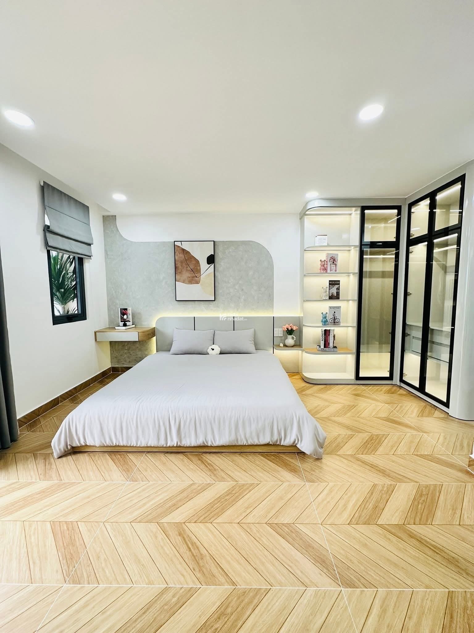 BÁN NHÀ 4 TẦNG MỚI XÂY - 4.5x9 - FULL NỘI THẤT - ĐƯỜNG PHAN HUY ÍCH - CHỈ 5.98 TỶ TL