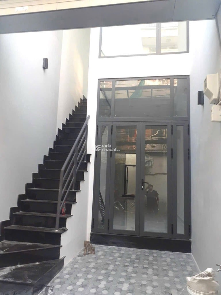MẶT TIỀN KINH DOANH -ĐOÀN VĂN BƠ - NGAY CHỢ  P.16 -Q.4 -DT: 59.7M2 – 5 tỷ 4