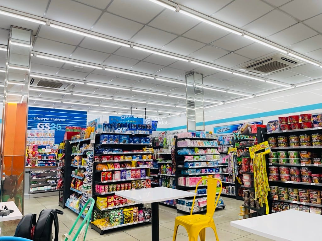 MẶT TIỀN TÂN HƯƠNG - TÂN PHÚ - 210M2 - NGANG 12M - HỢP ĐỒNG THUÊ 3 NĂM