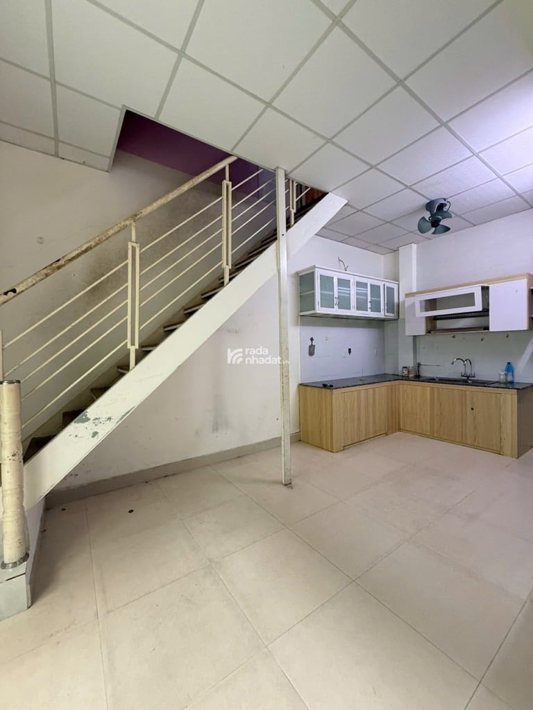 HẺM XE HƠI SÁT NHÀ NGUYỄN SỸ SÁCH, TÂN BÌNH, 37M2 CÓ KC Ở NGAY. GIẢM 350TR CHỈ CÒN 3.3T TL 