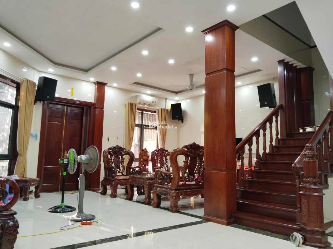 BÁN NHÀ BIỆT THỰ MẶT ĐƯỜNG LÊ TRỌNG TẤN - 8 CÔNG TRÁNH - VỈA HÈ ĐỂ 8 Ô TÔ - KINH DOANH ĐỈNH CAO