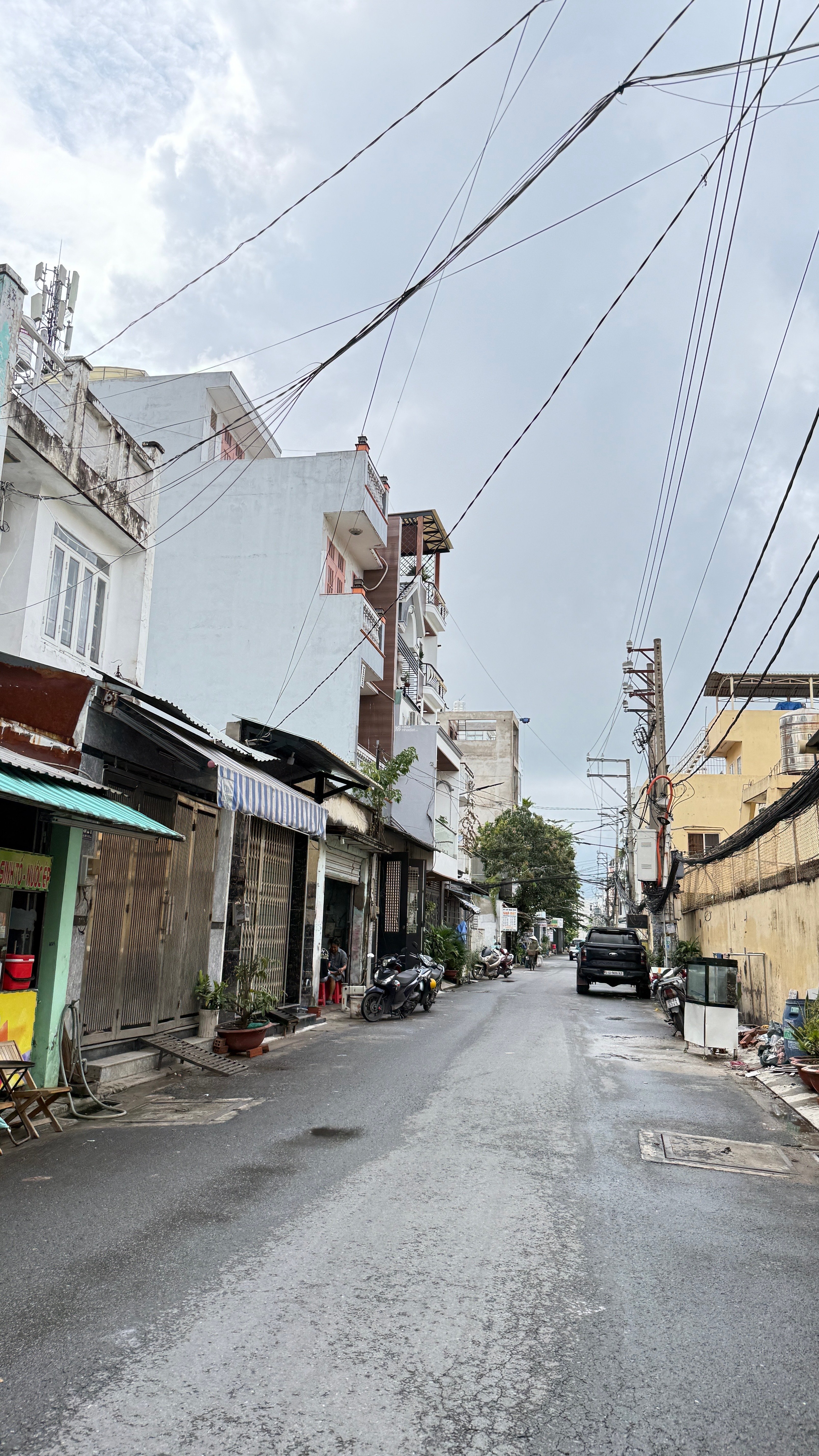 Bán nhà Hẻm 7m đường Tây Lân, 107m2 ( 5.3 x 17 ) , giá tốt có thu nhập, tiện xây mới