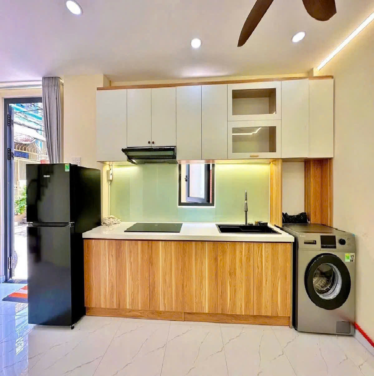 Bán nhà Quận 3 - Trần Văn Đang - Sổ vuông 3.3 x 8.5 m - Giá 4.88 tỷ
