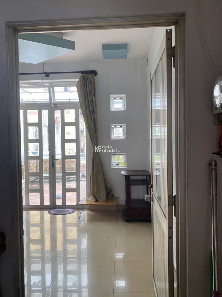 Phân khúc 8 TỷBán nhà 1/ Trường Chinh - 92m2 - Ngang 4m - 3 Tầng , 4pn - Hẻm 3m