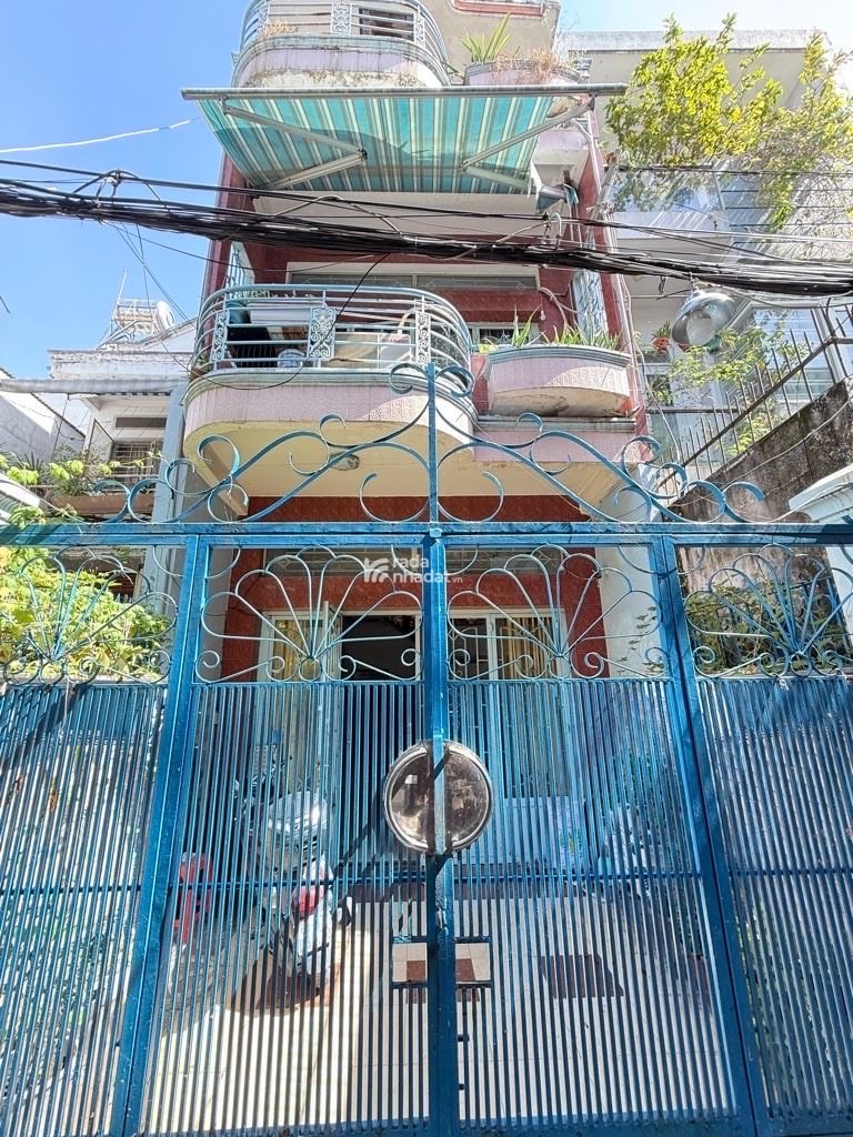 Phân khúc 8 TỷBán nhà 1/ Trường Chinh - 92m2 - Ngang 4m - 3 Tầng , 4pn - Hẻm 3m