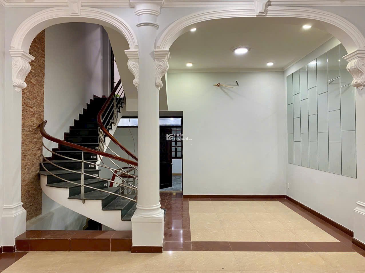 Siêu vị trí hiếm nhà bán Mặt tiền kinh doanh Nguyễn Thị Nhở quận 5 (DT 8x17m) 4 tầng