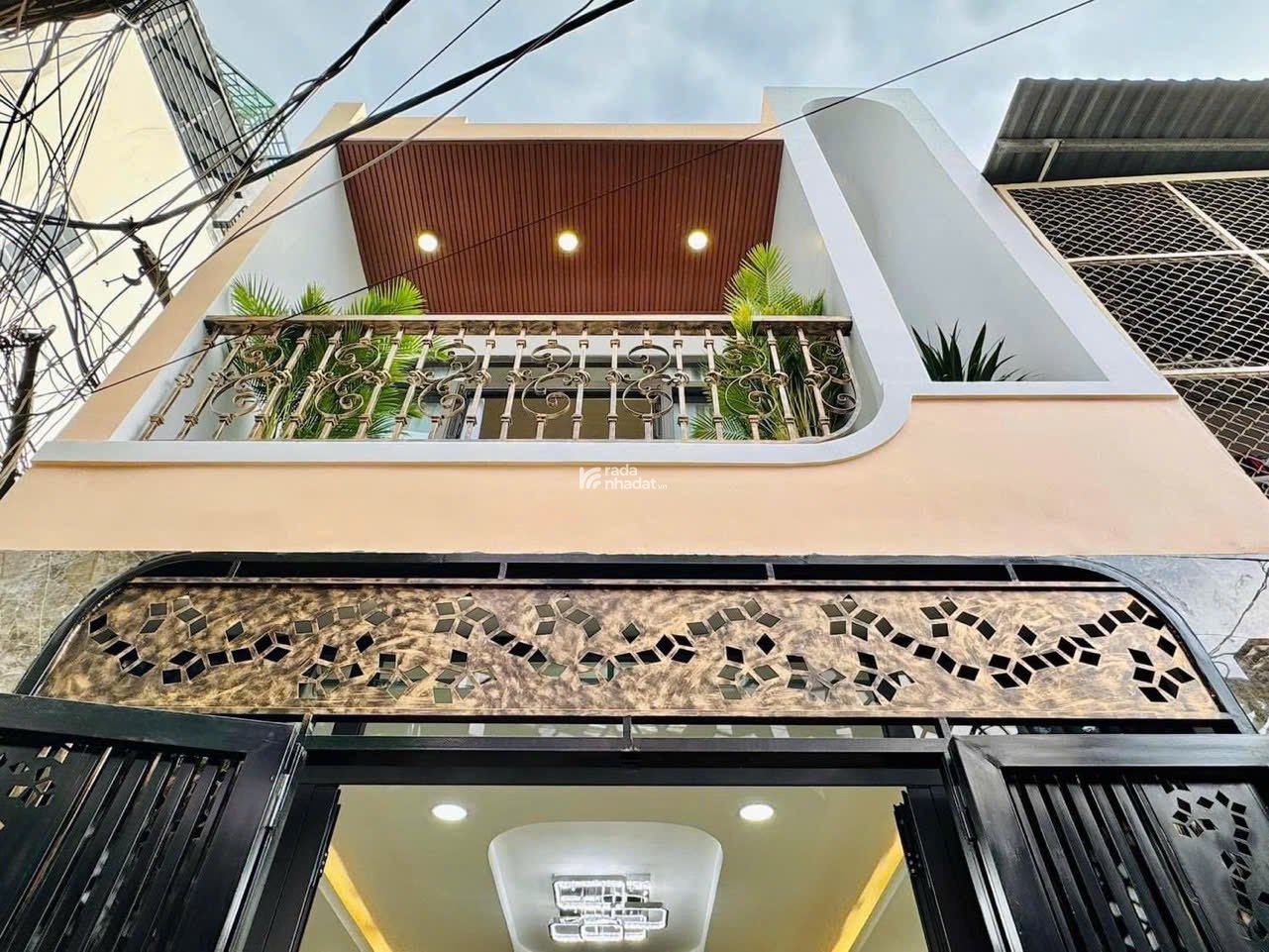 Chú Chín bán nhà DT 34,9m2 giá 2tỷ850 đường Hậu Giang p6 Quận 6