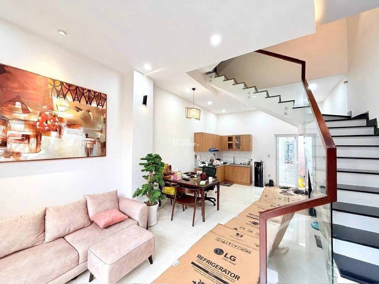 NHỈNH 6T CÓ NHÀ ĐẸP Ở NGAY - NGANG 4.5M - 4 TẦNG - LINH ĐÔNG, THỦ ĐỨC