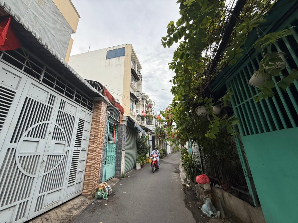 MẶT TIỀN KINH DOANH SPA NGYA TRUNG TÂM CHỢ THỦ ĐỨC 74M2 NHÀ 4 TẦNG ĐANG KINH DOANH SPA - 8 TỶ 700