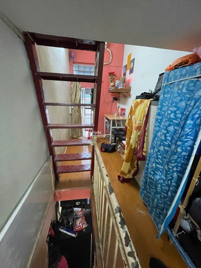 NGAY NHÀ GA T3, MTKD TRẦN VĂN DƯ, TÂN BÌNH, TIỆN XÂY. GIẢM 350TR CHỈ 3.1T TL 