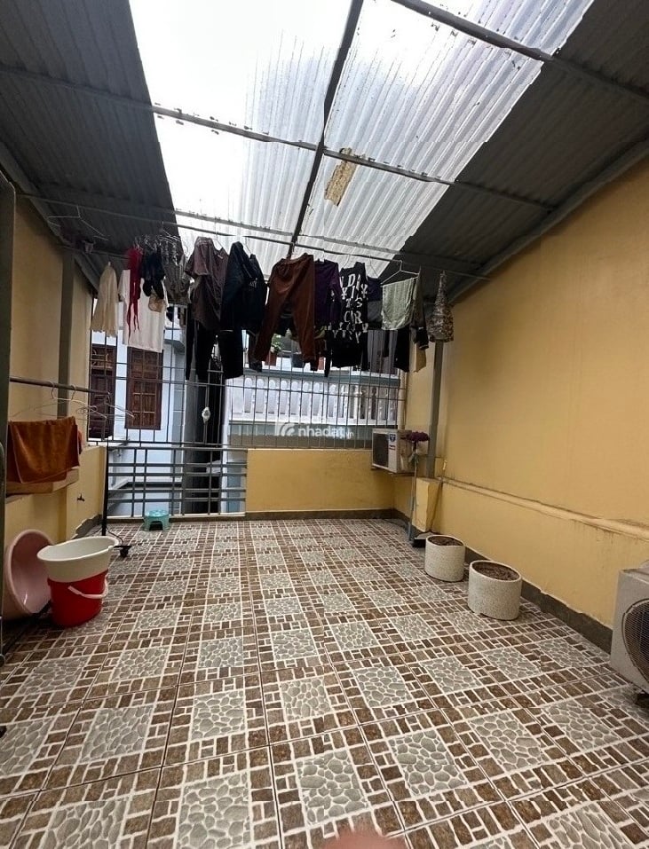 NHÀ ĐẸP - SỔ VUÔNG - GẦN Ô TÔ ĐỖ - 300M RA THPT CẦU GIẤY - 32M2 - 7.X TỶ