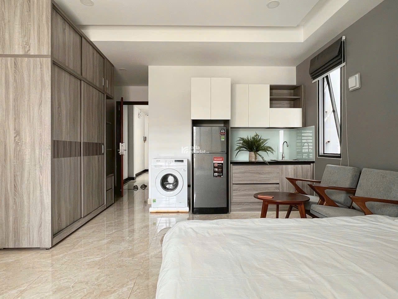 CHO THUÊ CĂN HỘ STUDIO CỬA SỔ LỚN MÁY GIẶT RIÊNG QUẬN 5