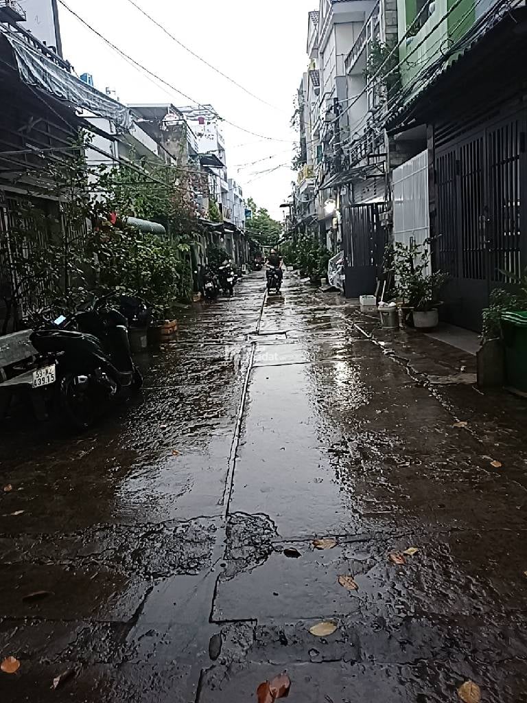  NHÀ ĐẸP GIÁ MỀM – HẺM XE HƠI - CHỈ 5.X TỶ- GÒ XOÀI