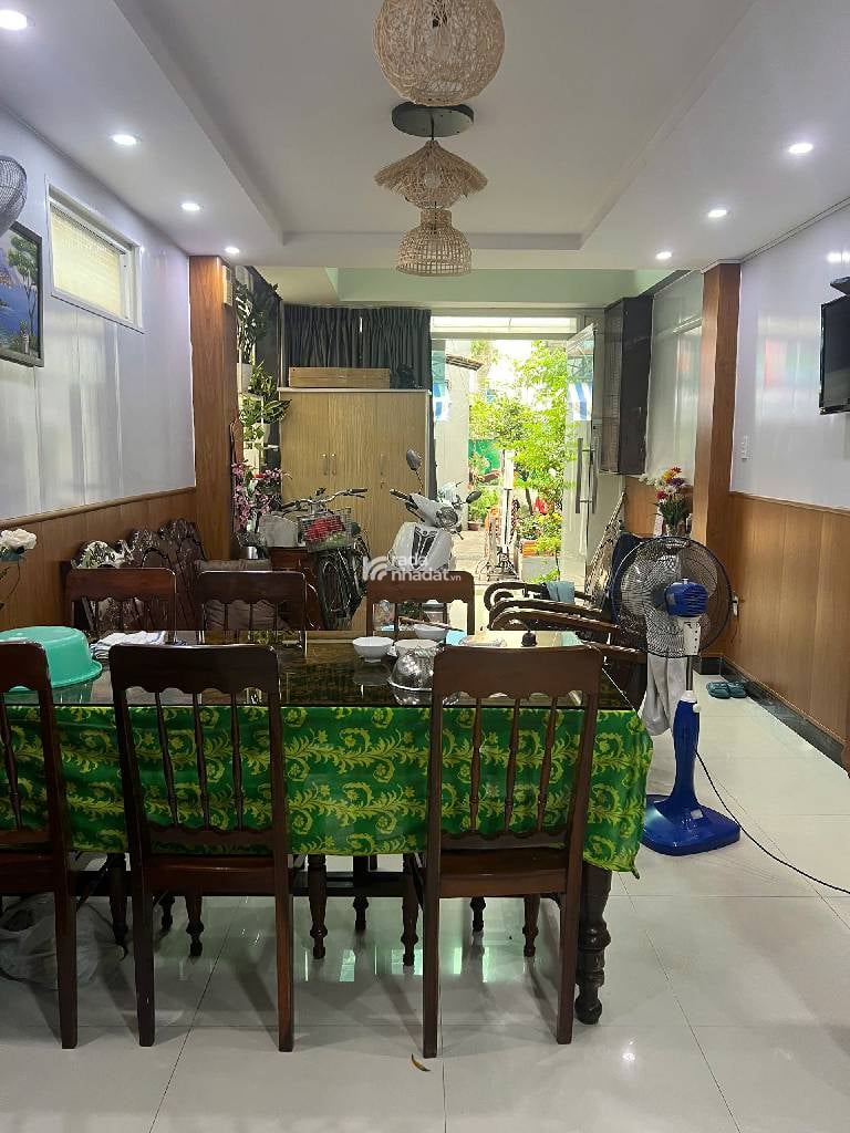 GẦN NGÃ TƯ MAI XUÂ THƯỞNG- HẬU GIANG- Q.6- DT: 40M2- 5 TẦNG- 6 TỶ 7