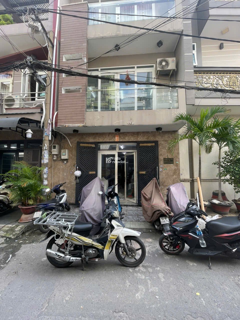  BÁN GẤP NHÀ 3 TẦNG HẺM XE HƠI , TRUNG TÂM TÂN PHÚ , GIÁ CHỈ 8.5 TỶ