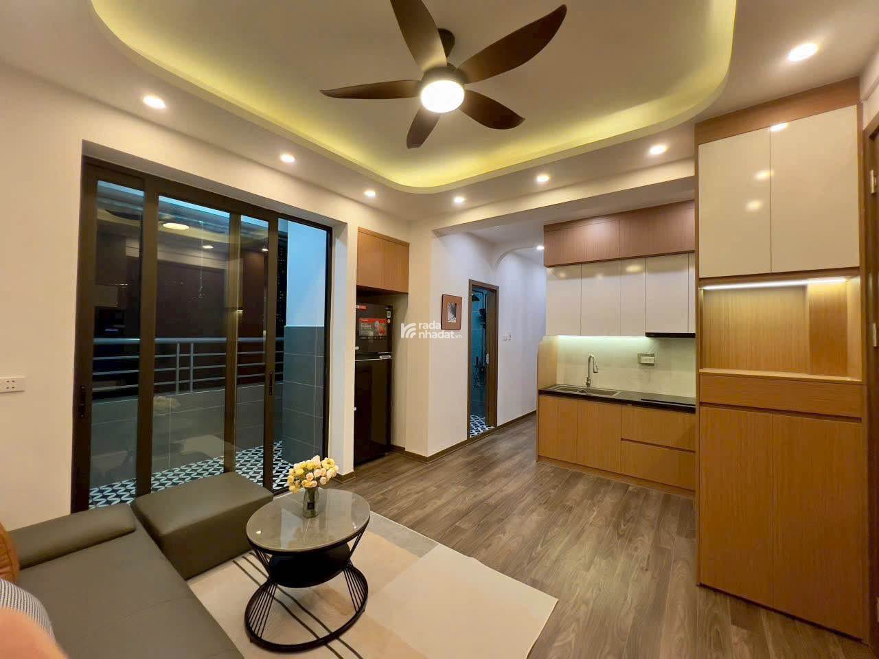 Căn hộ 2PN tại VP5 Linh Đàm, 3,72 tỷ, 61m2, view đẹp, mát , sổ đỏ Lh 0978 331 ***