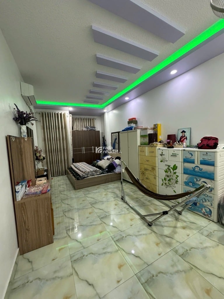 Nhà 60,2m2 (3,7m x 17m), nở hậu nhẹ, Bùi Minh Trực, P6 Q8, xây dựng kiên cố, pháp lý chuẩn.