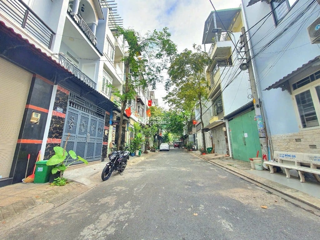 Bán Nhà 4tầng Làng Tăng Phú Q9 - Thông số đẹp - Hẻm ôtô - SHR - Tặng full nội thất - Nhỉnh 7tỷ Tl.