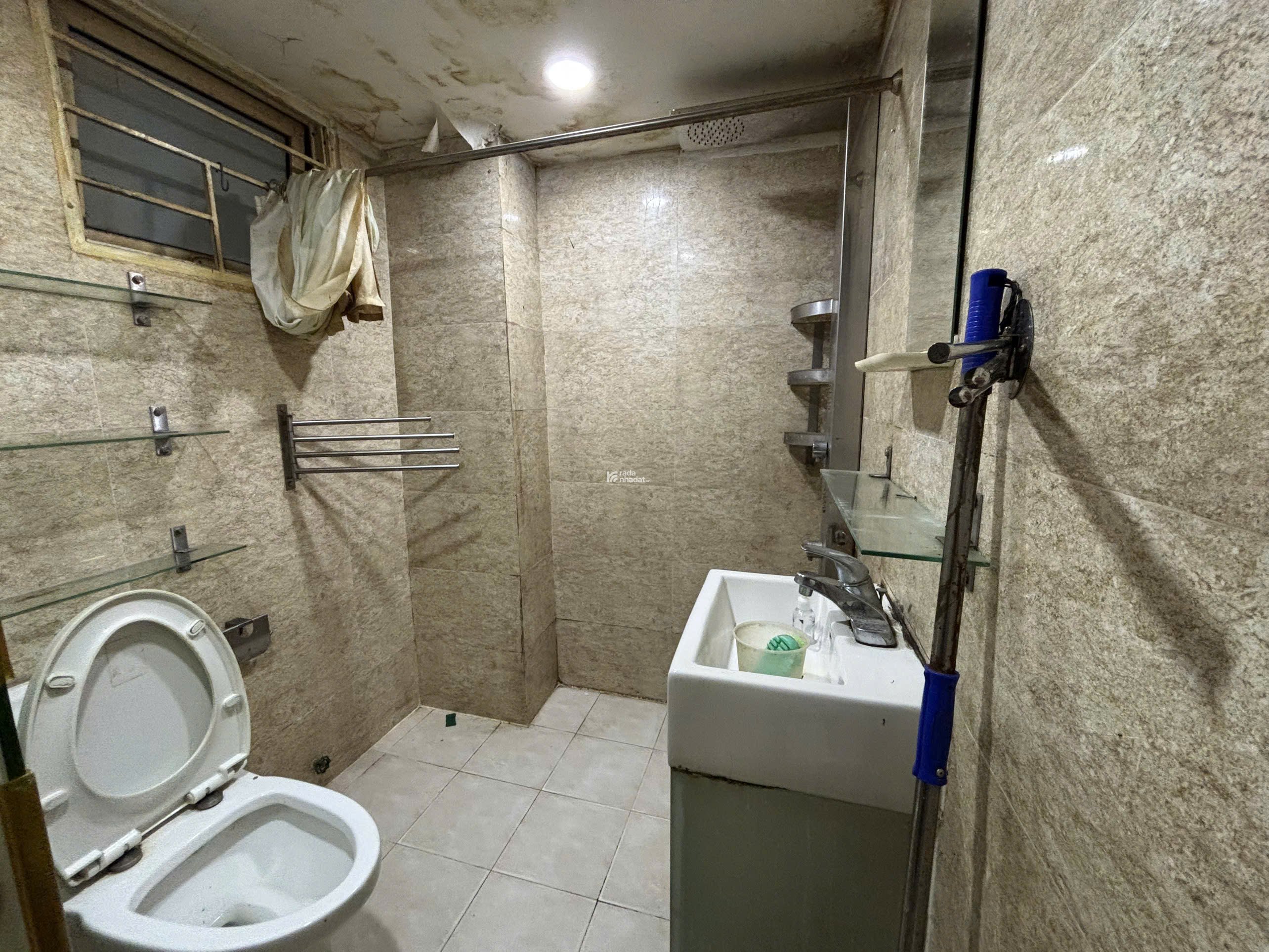  Bán căn hộ lầu 1 trung tâm Quận 1 – Giá chỉ 1 tỷ 900 triệu!