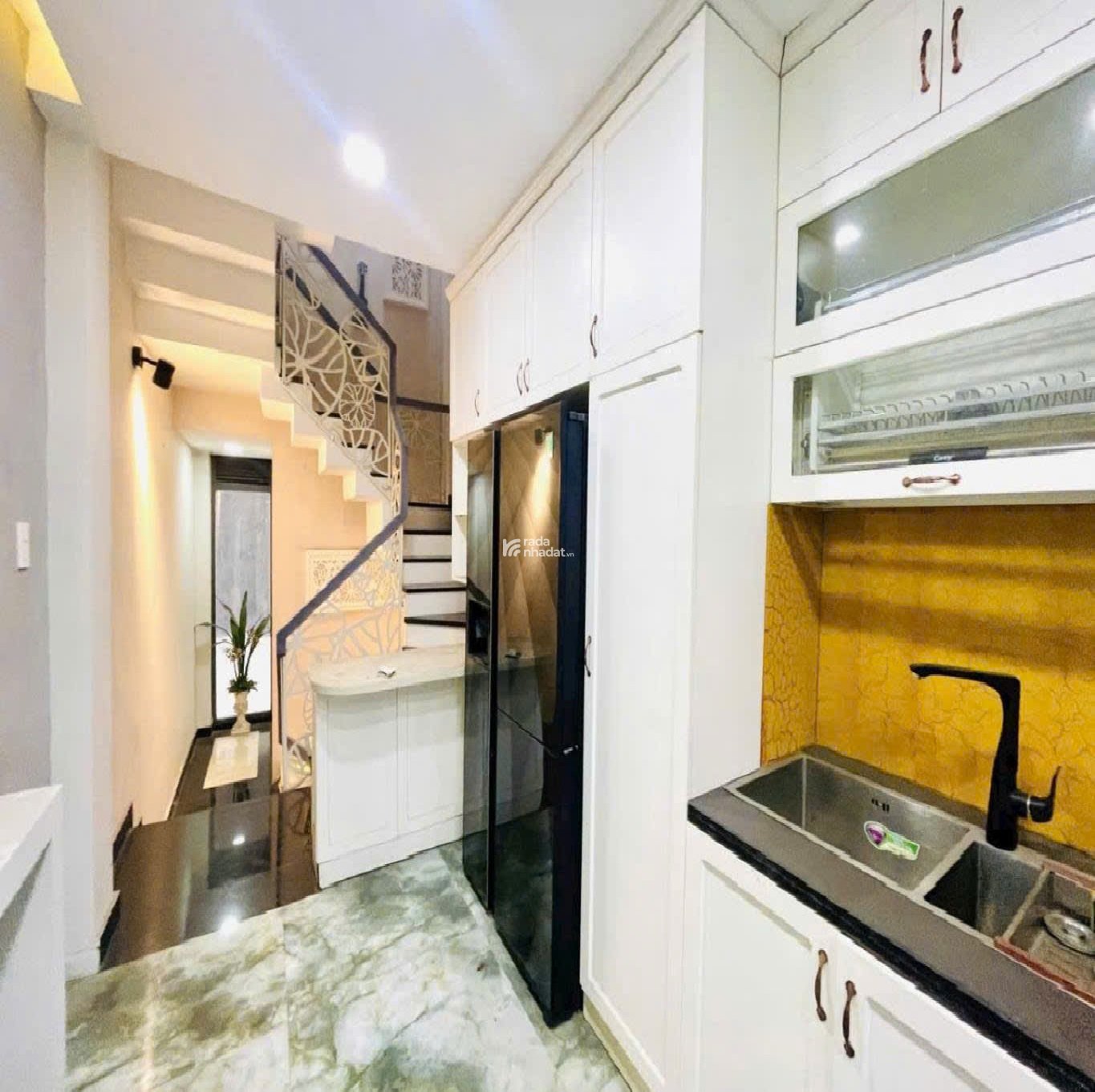 Nhà Thang máy QUẬN 10 - Hẻm Ô tô Cách Mạng Tháng Tám - 3x14m - 9 tỷ