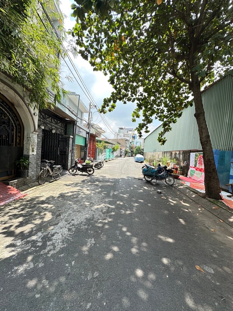 BÁN NHÀ ĐẸP - VỊ TRÍ ĐẮC ĐỊA - NGUYỄN VĂN YẾN, PHÚ THẠNH, TÂN PHÚ 