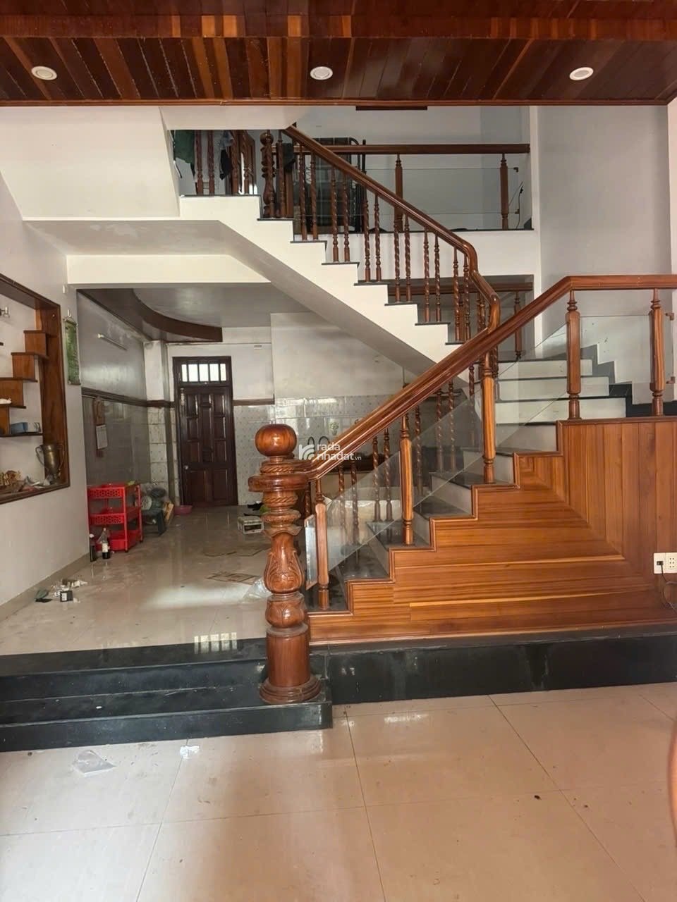 Nhà đẹp đường Phạm Tu vị trí gần biển, 3 tầng 3 pn, khu vực khai thác dòng tiền tốt