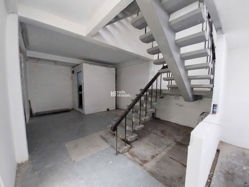 GẦN Q11, MTKD LŨY BÁN BÍCH, TÂN PHÚ, 67M2 KẾT CẤU MỚI. GIẢM 550TR CHỈ 16.5T TL TỐT