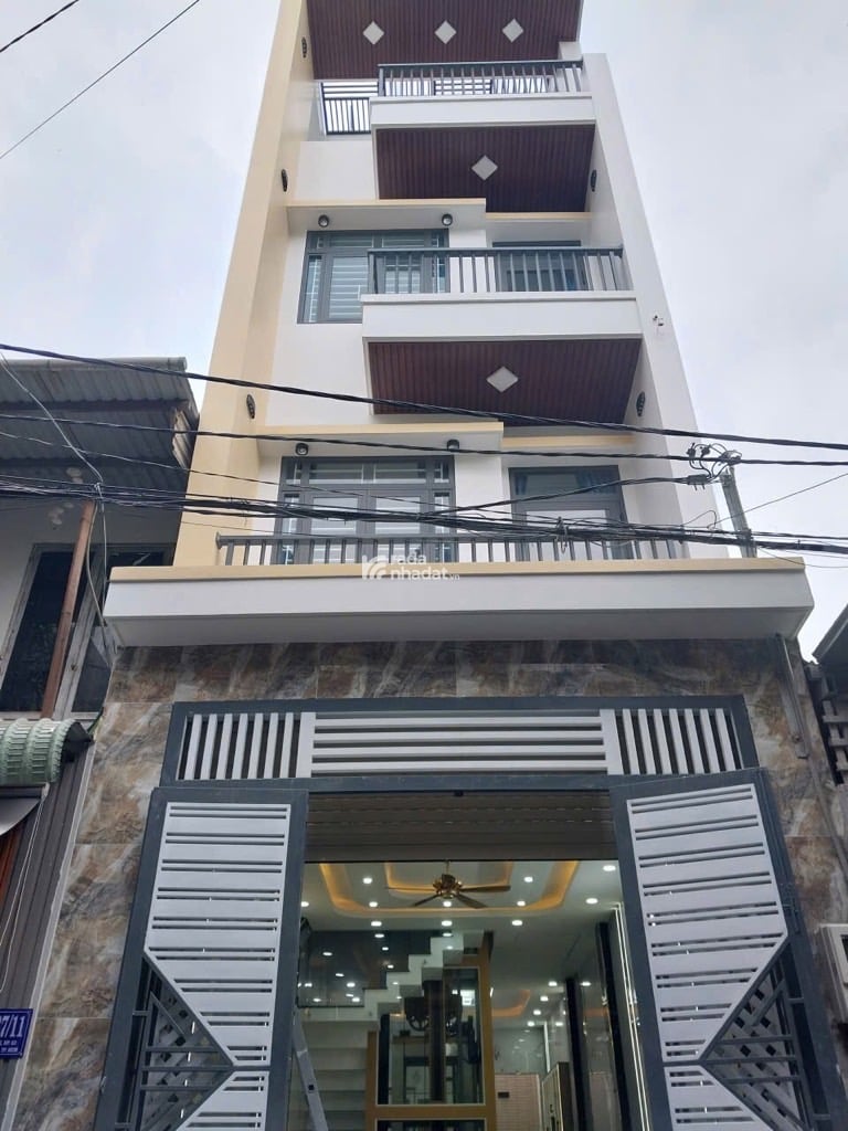 BÁN NHÀ LÊ VĂN KHƯƠNG - QUẬN 12 - DIỆN TÍCH 65m2 - NHÀ MỚI ĐẸP KIÊN CỐ 4 TẦNG - CHỈ 7.5 TỶ