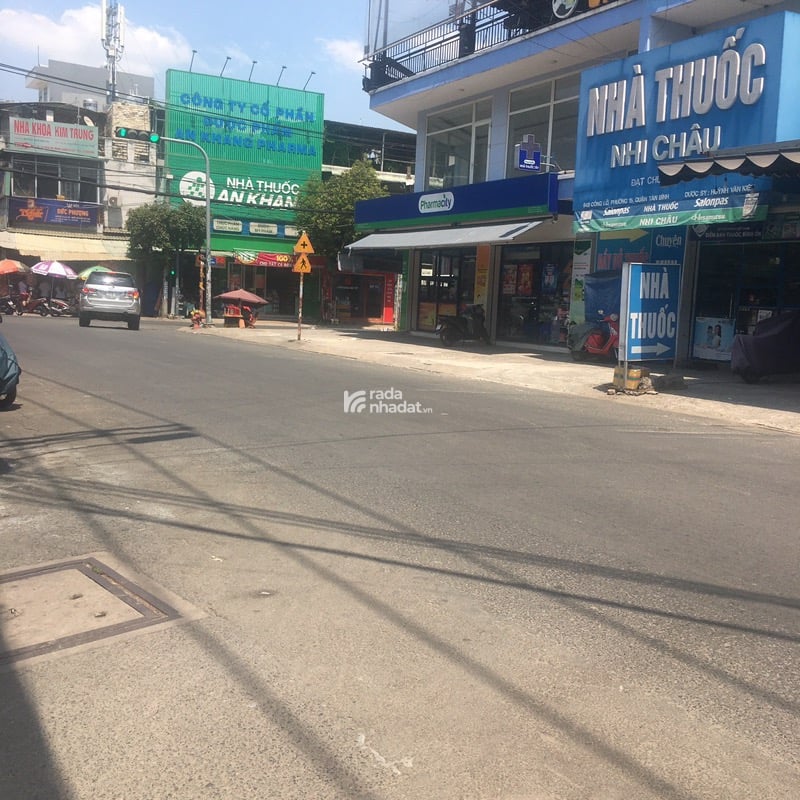 HẺM 6M ĐẸP. HOÀNG BẬT ĐẠT, TÂN BÌNH, 45M2 CÓ KẾT CẤU Ở NGAY. GIẢM 550TR CHỈ CÒN 4.5T TL 