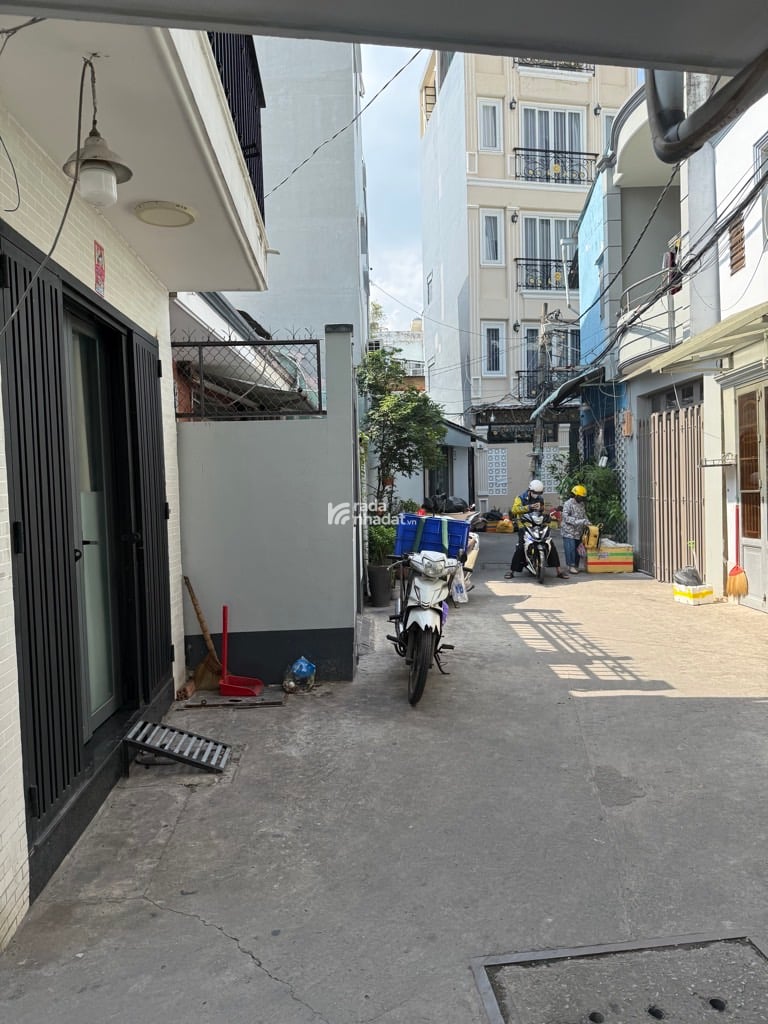 Bán nhà Tân Mỹ (xe hơi gần cửa); 16m2; 3 tầng; 2PN; sổ hồng cầm tay