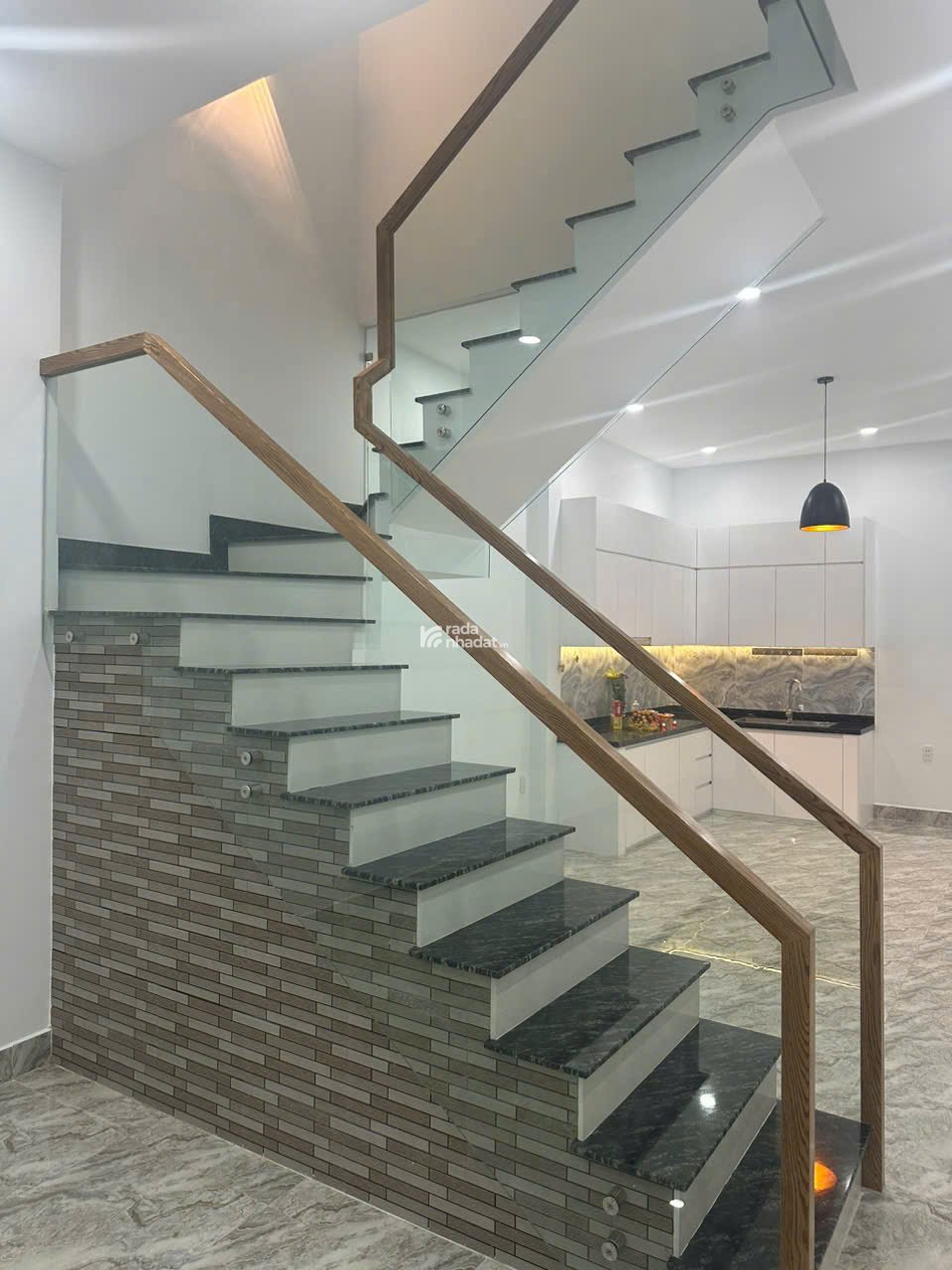  Bán nhà  Mặt tiền Trần Tấn .Q Tân Phú. Dt: 4,4x18m .Giá: 10,9 tỷ TL